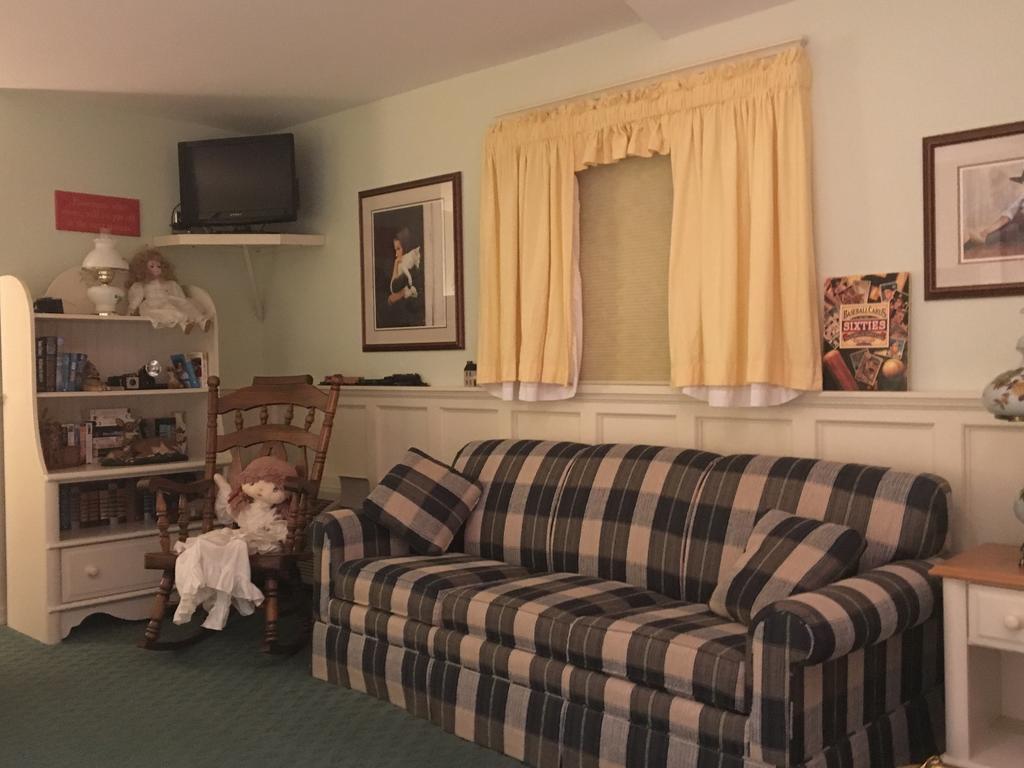 Red Barn Village Bed & Breakfast Clarks Summit Eksteriør billede