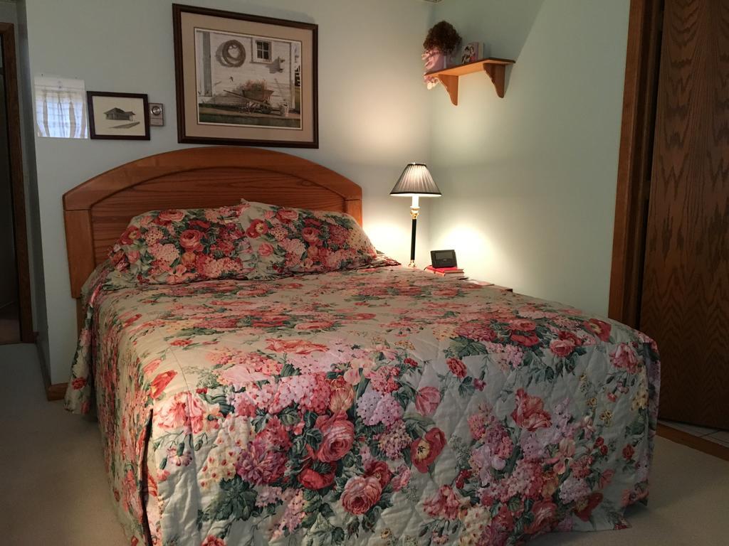 Red Barn Village Bed & Breakfast Clarks Summit Eksteriør billede